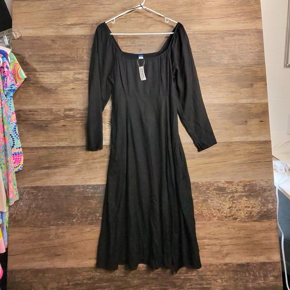 Old Navy Black Maxi Dress - Picture 1 of 13